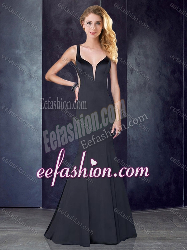 2016 Mermaid Straps Satin Black Cheap Prom Dress with See Through Back