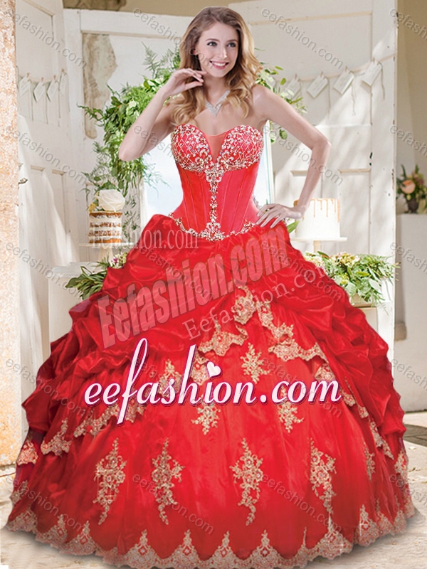 Luxurious Applique and Beaded Red Fashionable Quinceanera Dresses with See Through Sweetheart