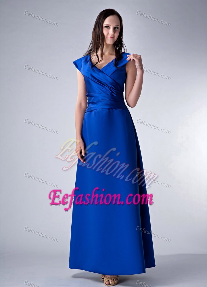 Classy Satin V-neck Prom Dresses for Mother in Royal Blue with Ankle-length