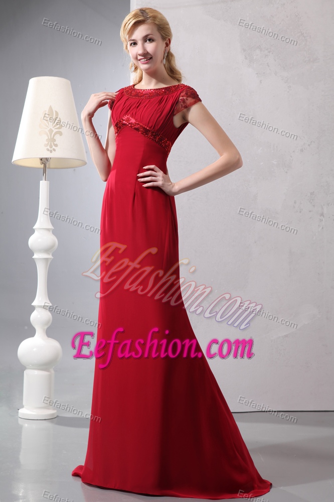 New Wine Red Scoop Brush Train Ruched Mother of Bride Dress with Appliques