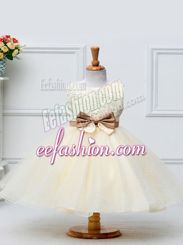  Knee Length Champagne Flower Girl Dresses for Less Tulle Sleeveless Lace and Bowknot
