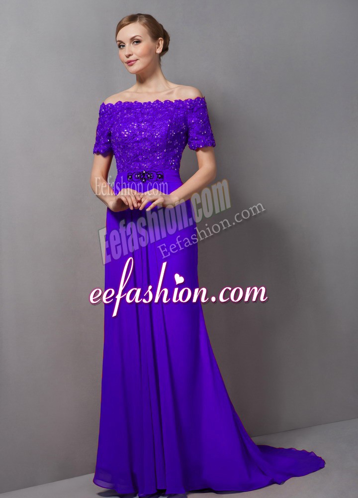Beautiful Short Sleeves Lace Zipper Mother Of The Bride Dress with Purple Sweep Train