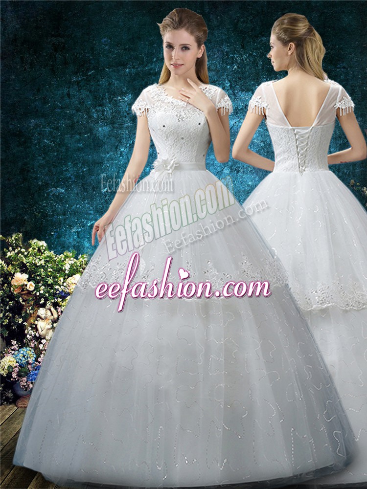 Tulle Scoop Short Sleeves Lace Up Embroidery Wedding Gowns in White