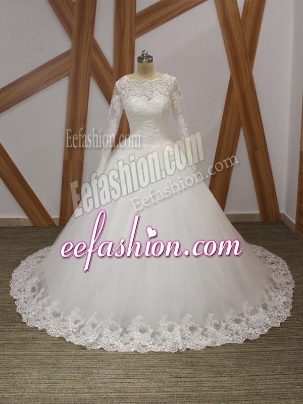  Scalloped Sleeveless Tulle Wedding Dresses Beading and Appliques Court Train Zipper