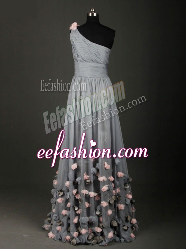 Exquisite Pleated and Belt and Hand Made Flower Prom Evening Gown Grey Backless Sleeveless Floor Length