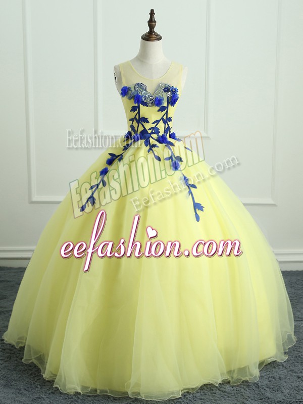 Dazzling Scoop Sleeveless Ball Gown Prom Dress Floor Length Hand Made Flower Light Yellow Organza