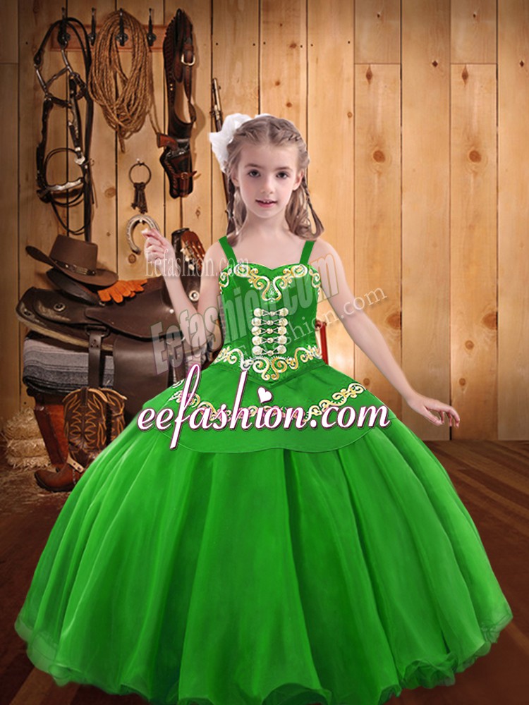 Customized Green Straps Lace Up Embroidery Little Girl Pageant Gowns Sleeveless