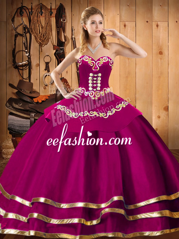High End Sleeveless Embroidery Lace Up 15 Quinceanera Dress