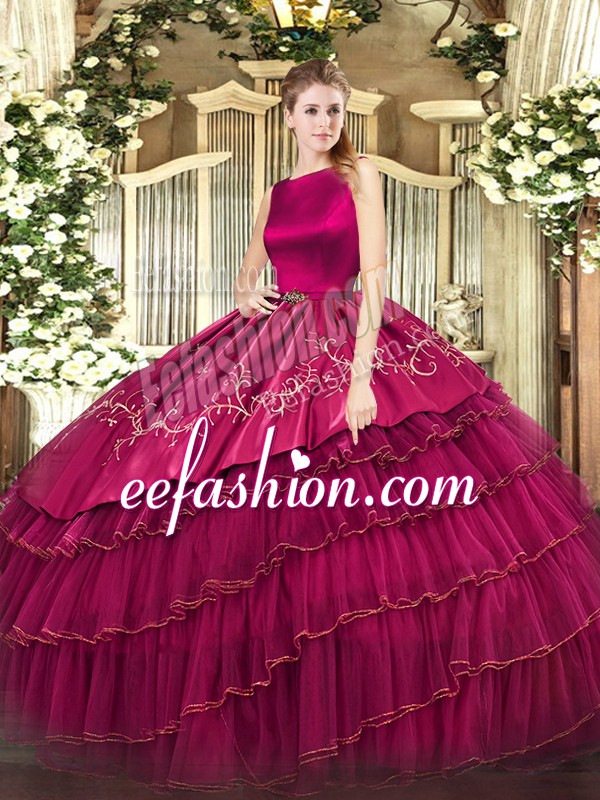  Fuchsia Organza Clasp Handle Scoop Sleeveless Floor Length Quinceanera Dresses Embroidery and Ruffled Layers