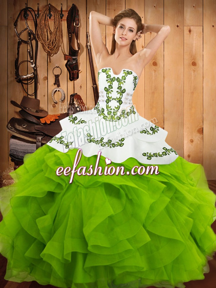 Captivating Ball Gowns Embroidery and Ruffles Vestidos de Quinceanera Lace Up Satin and Organza Sleeveless Floor Length