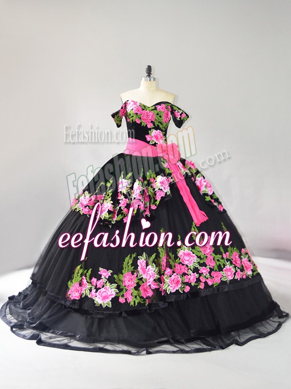 Fashion Sleeveless Brush Train Embroidery Lace Up Quinceanera Gown
