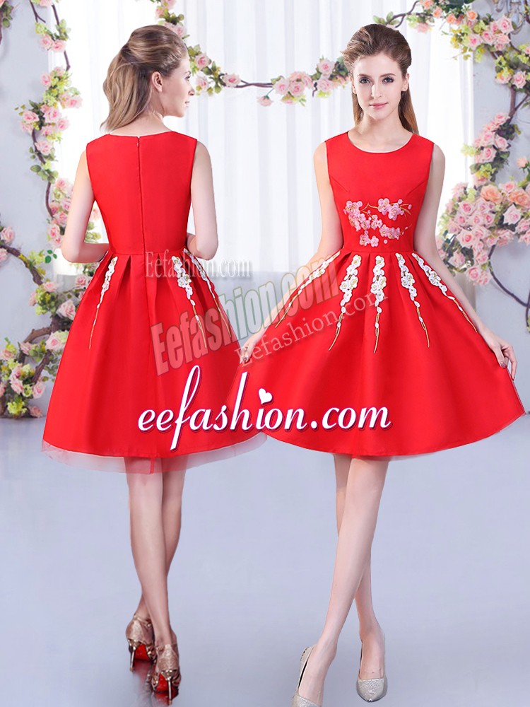 Classical Red Satin and Tulle Zipper Dama Dress for Quinceanera Sleeveless Knee Length Appliques