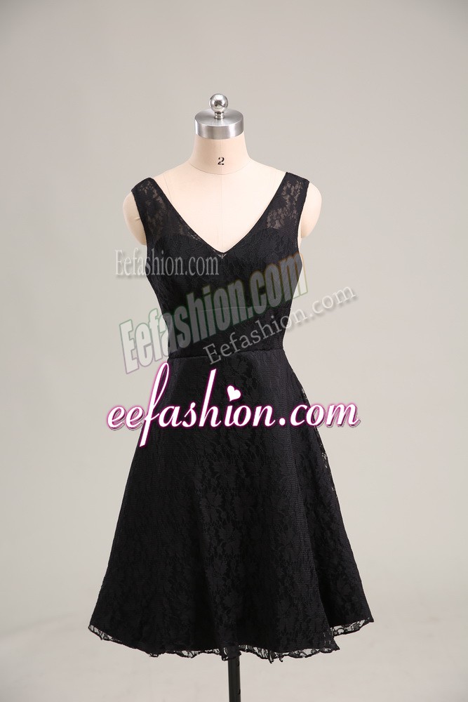 Elegant Black V-neck Zipper Lace Evening Dress Sleeveless