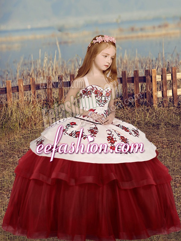  Sleeveless Embroidery Lace Up Girls Pageant Dresses