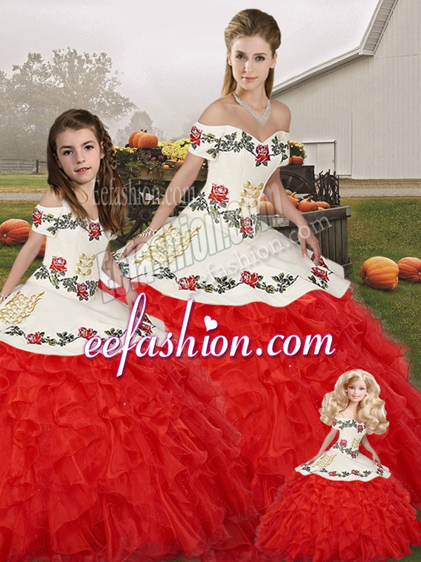  White And Red Ball Gowns Off The Shoulder Sleeveless Organza Floor Length Lace Up Embroidery and Ruffles Sweet 16 Dresses