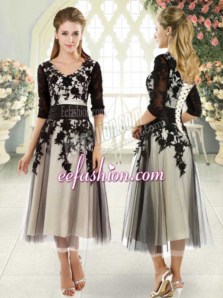 Custom Designed Black Lace Up Prom Dresses Appliques Half Sleeves Tea Length