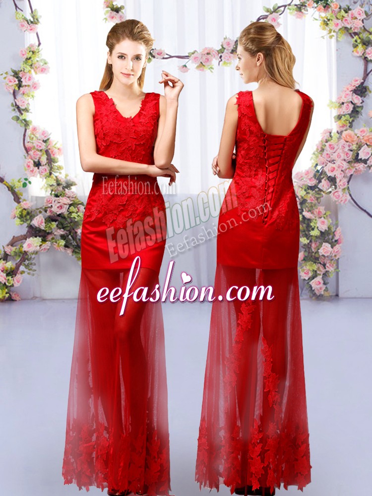  Column/Sheath Bridesmaid Dresses Red V-neck Tulle Sleeveless Floor Length Lace Up