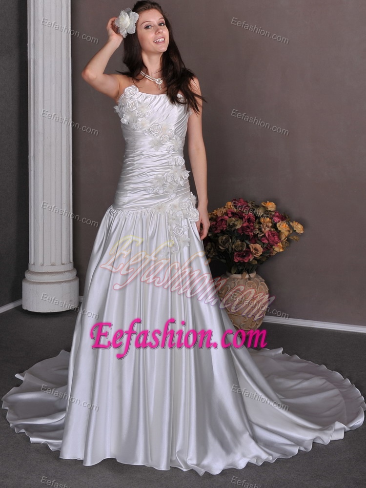 Gorgeous A-line Strapless Wedding Dress