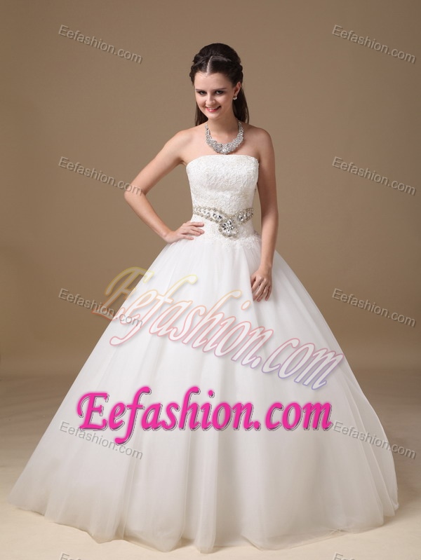 White Ball Gown and Tulle Wedding Dresses with Beading and Lace