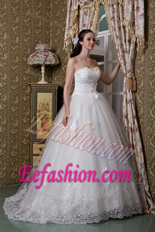 A-line Sweetheart Brush Train and Lace Dress for Wedding with Zipper-up