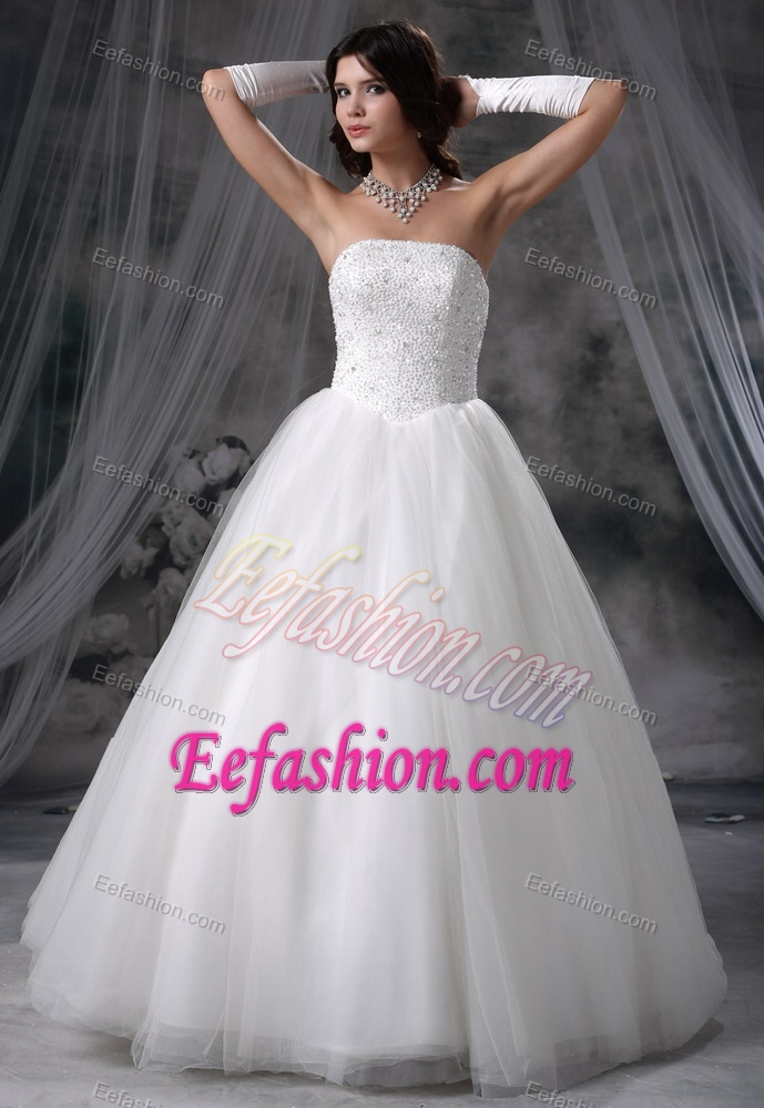 Trendy Beaded Tulle Strapless Lace-up Ball Gown Wedding Dress to Floor-length