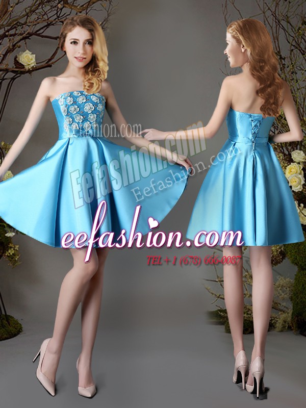 Romantic Strapless Sleeveless Satin Wedding Guest Dresses Appliques and Bowknot Lace Up