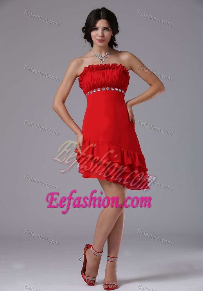 Wine Red Strapless Short Flounced Layered Chiffon Celebrity Dress with Beading
