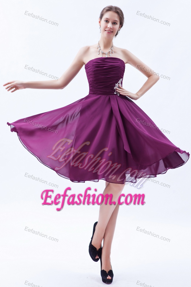 Ruched Strapless Knee-length Dark Purple Celebrity Party Dress with Appliques