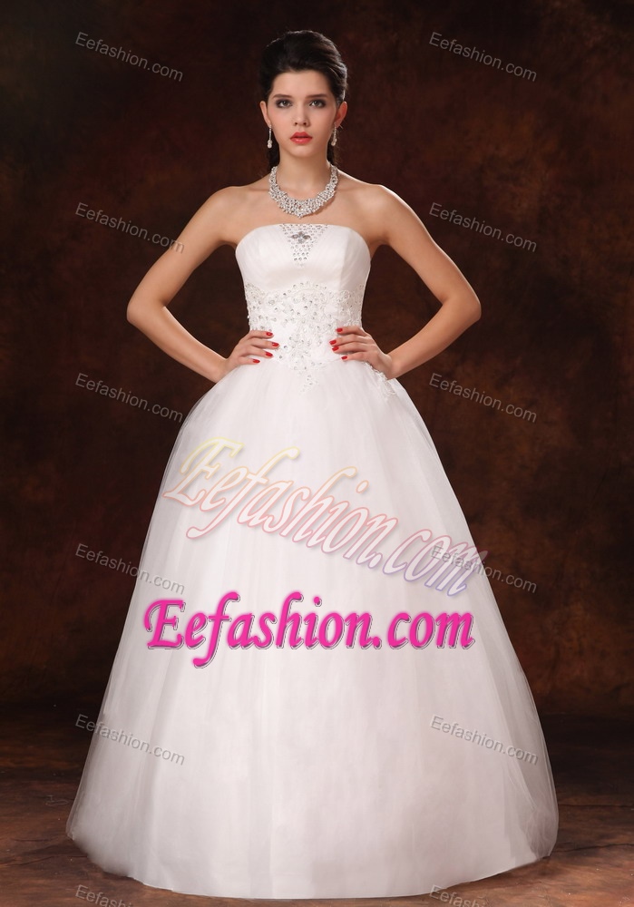 Princess Strapless Long Tulle Church Wedding Dresses with Beading