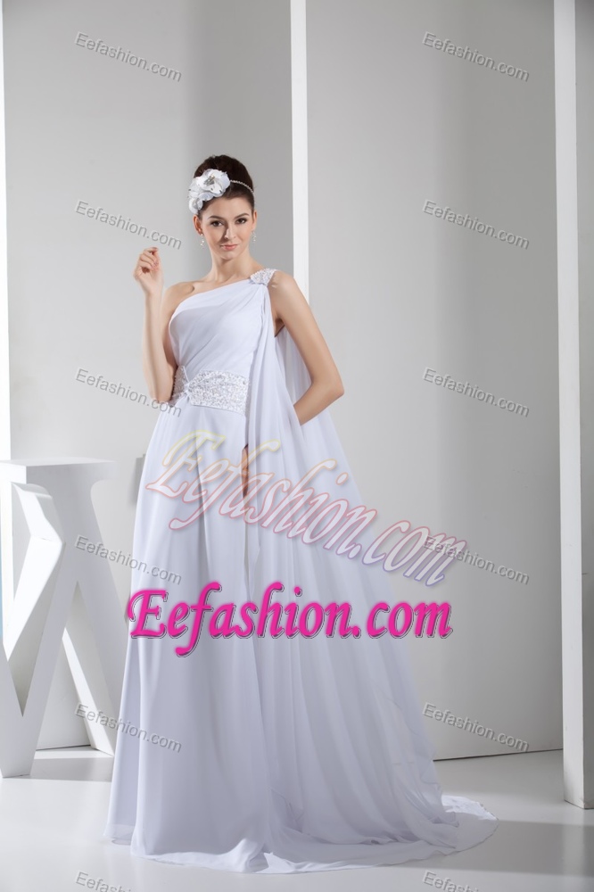 Single Shoulder Watteau Train Dress for Bridal with Beaded Ribbon