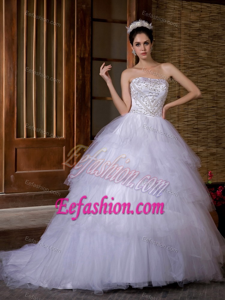 Beautiful Ball Gown Beaded Strapless Bridal Dresses in and Organza