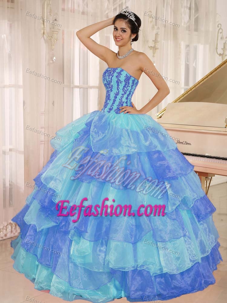 Latest Multi-color Layered Ruffles Quinceanera Dress with Appliques Decorate