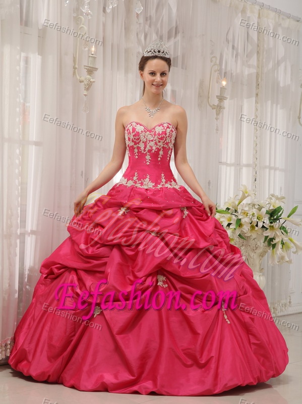 Coral Red Sweetheart Appliques Quinceanera Dresses with Layered Ruffles