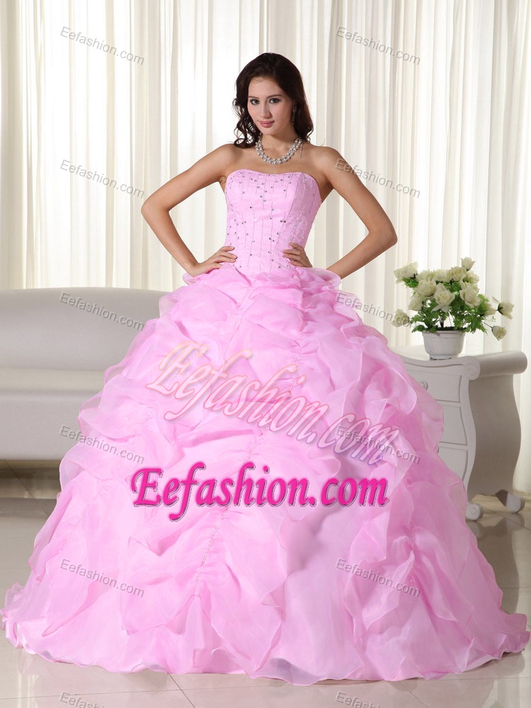 Popular Pink Strapless Dresses for Quinceaneras in Organza with Beading to Floor