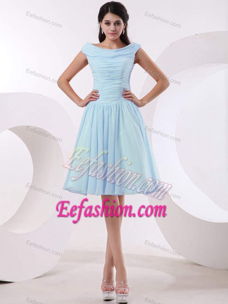 Discount Bateau Baby Blue Knee-length Prom Gown Dresses with Ruching