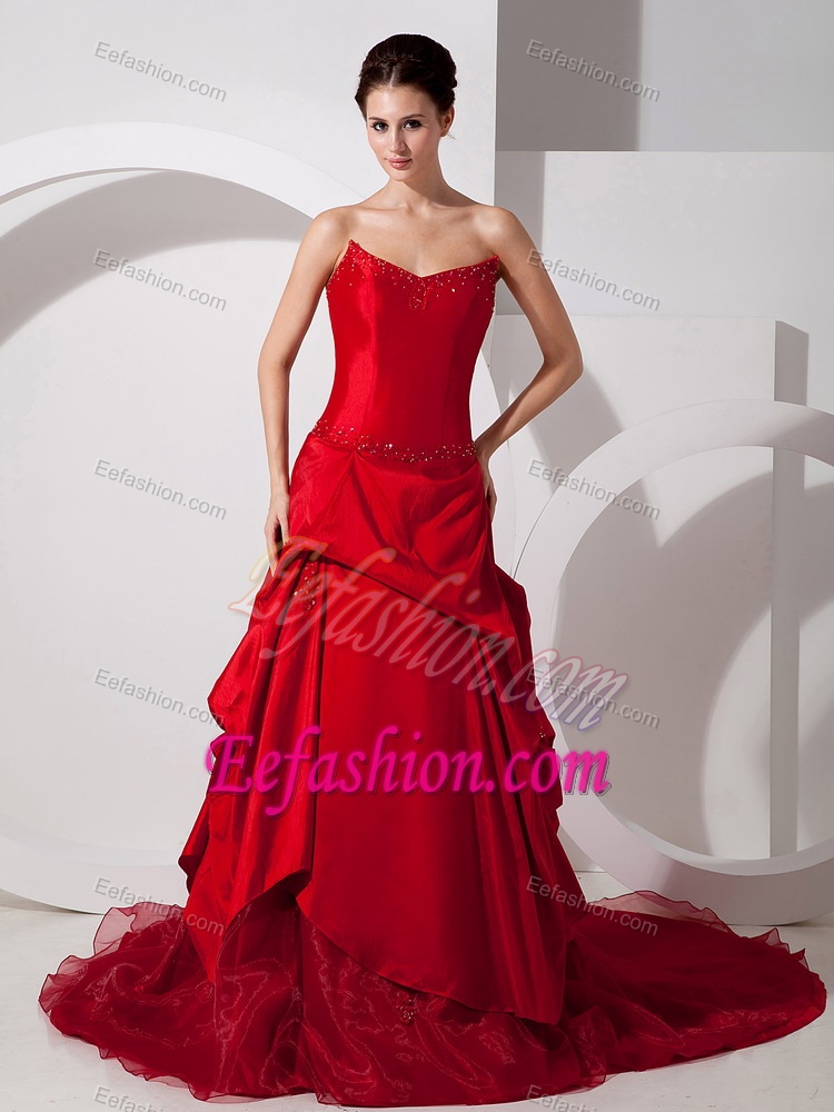 Red A-line Strapless Memorable Wedding Reception Dress with Appliques