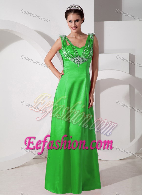 Cheap Spring Green Empire V-neck Women Holiday Dresses with Beading