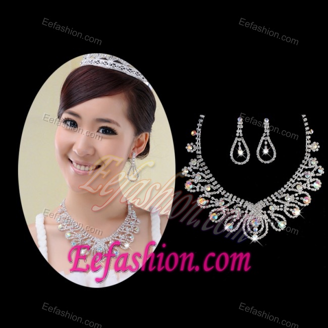 Shimmering Colorful Rhinestones Ladies Necklace and Earrings Jewelry Set