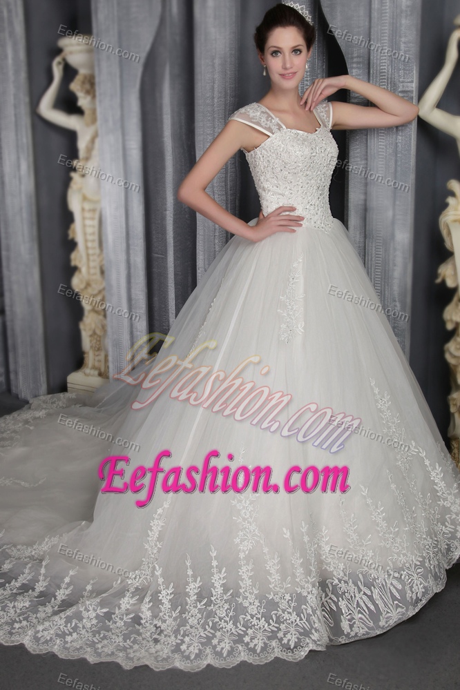 Beautiful Chapel Train Organza Lace-up Dress for Wedding with Square Neck