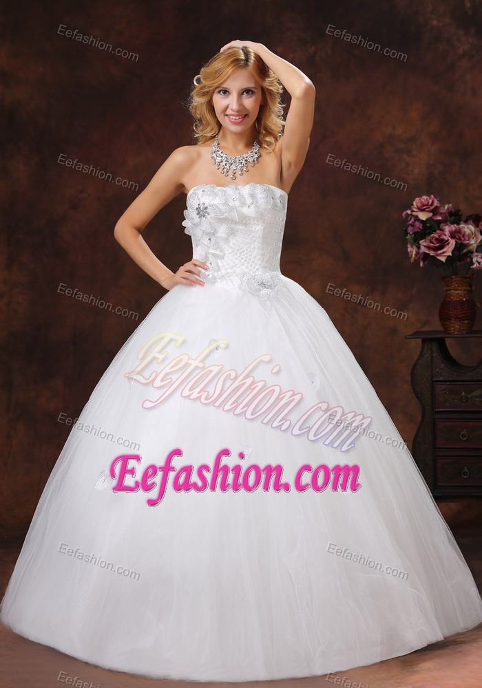 Strapless Tulle Wedding Reception Dress with Handle Flowers and Beading