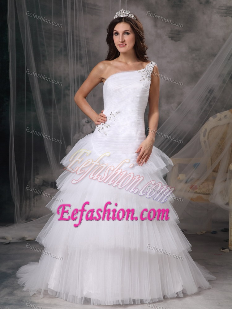 One Shoulder Beading and Ruching Women Wedding Dress with Ruffled Layers