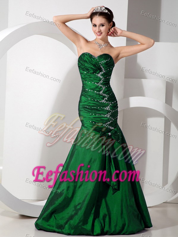Memorable Navy Blue Mermaid Ruched and Beaded Dresses for Prom Court