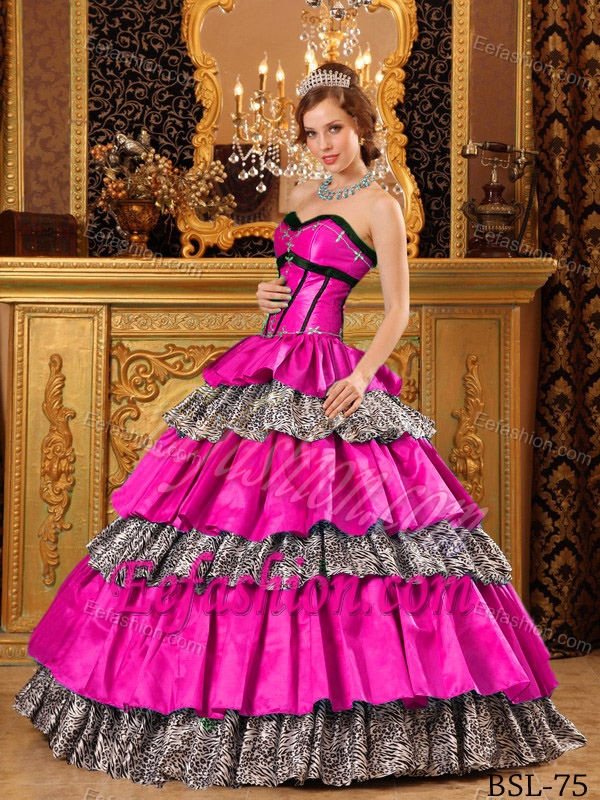 Ball Gown Sweetheart Up-to-date Ruffles Quinceanera Dress in Hot Pink