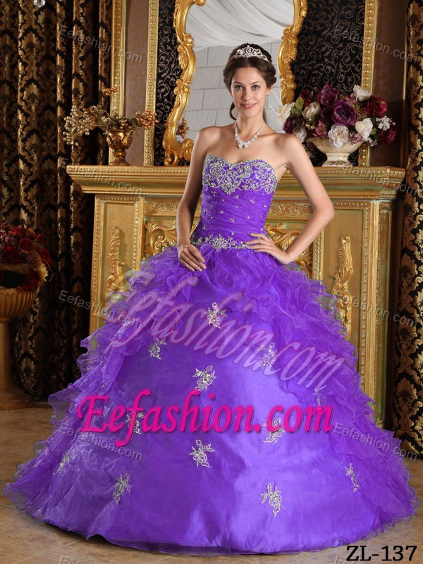 Extravagant Purple Ball Gown Sweetheart Quince Dresses with Ruffles in Organza