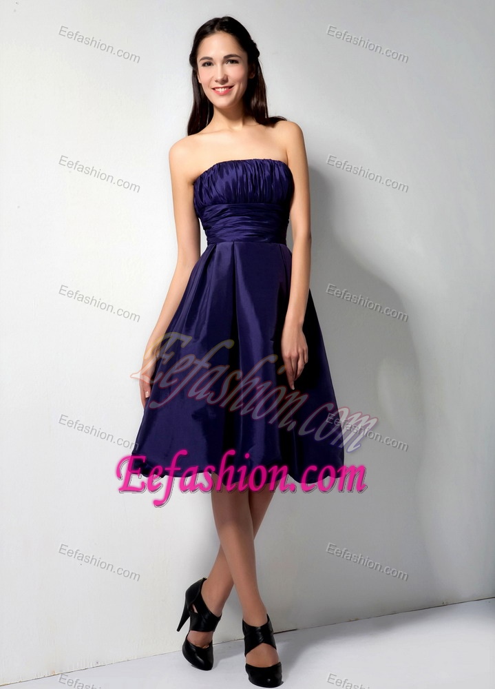 Strapless Bridesmaid Dress for Wedding with Ruches in Eggplant Purple