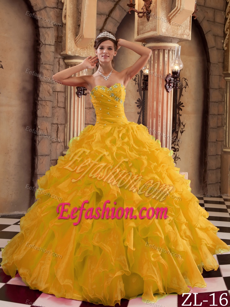 Sweetheart Organza Quinceanera Dress with Ruffles and Beading on Promotion