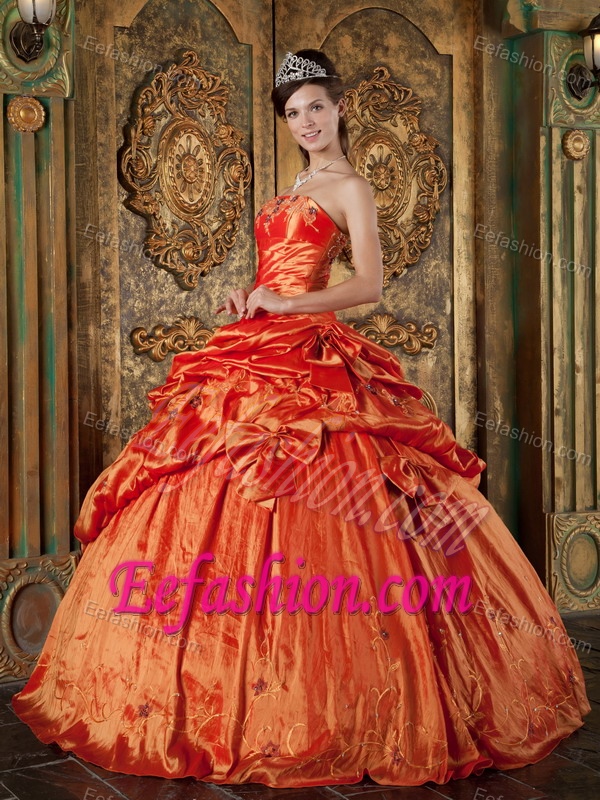 Orange Red Strapless Quinceanera Dresses with Pick-ups and Bowknot