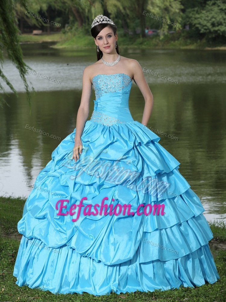 Aqua Blue Layered Quinceanera Dresses with Beadings and Pick-ups in