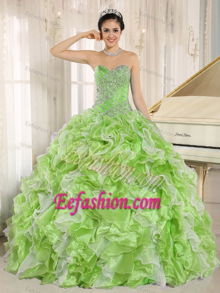 Spring Green Sweetheart Quinces Dress in Organza with Beadings and Ruffles