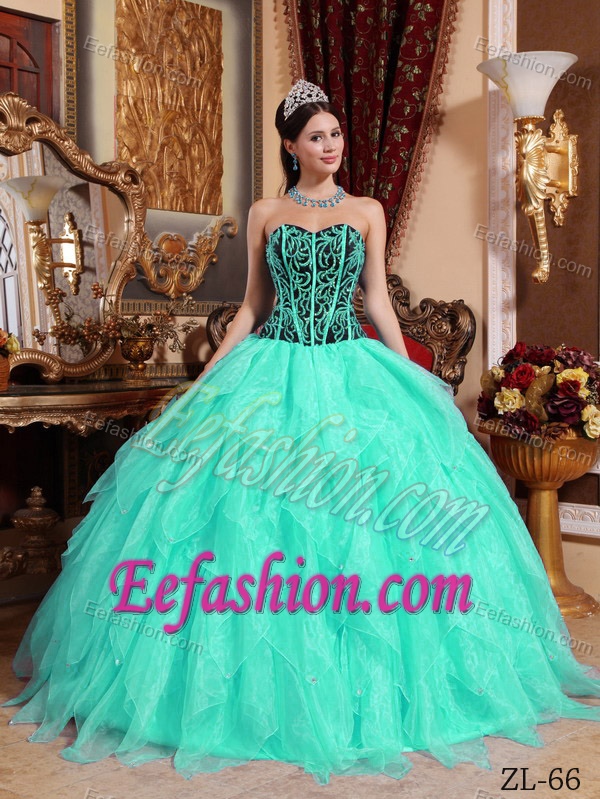 Embroidery Sweetheart Beading Layers Apple Green Quinceaneras Dresses